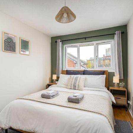Homely And Stylish Bermondsey Apartment With Parking Лондон Екстер'єр фото
