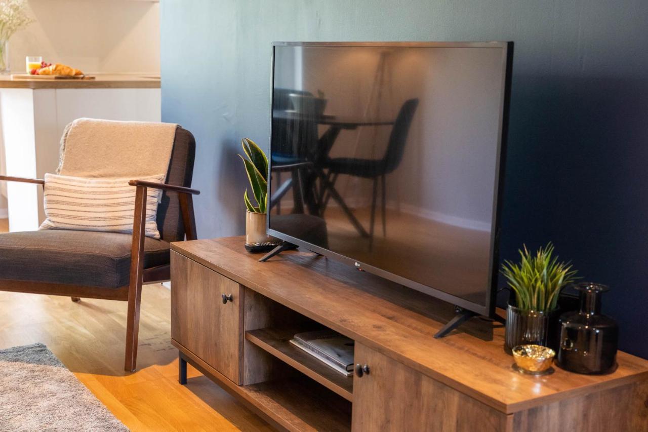 Homely And Stylish Bermondsey Apartment With Parking Лондон Екстер'єр фото