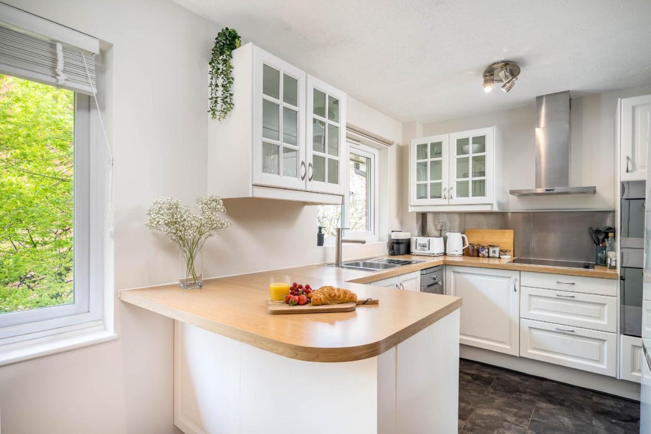 Homely And Stylish Bermondsey Apartment With Parking Лондон Екстер'єр фото